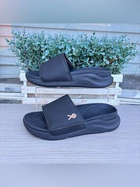 KURU Moment women's recovery slide sandals